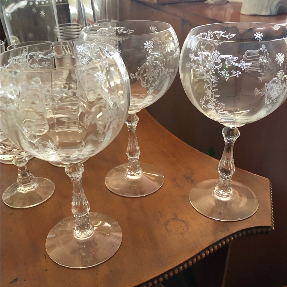 Fostoria Navarre Victorian Wine Glass